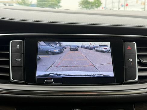 Used 2021 Buick Enclave Essence w/ Sound and Sites Package AWD/4WD image 33