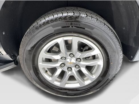 Used 2024 Chevrolet Tahoe LT RWD image 11