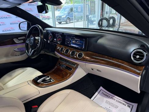 Used 2019 Mercedes-Benz E 450 4MATIC Sedan w/ Premium Package image 59