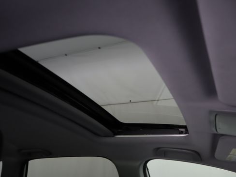 Used 2018 Honda CR-V EX image 3