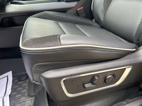 New 2025 RAM 1500 Laramie image 19