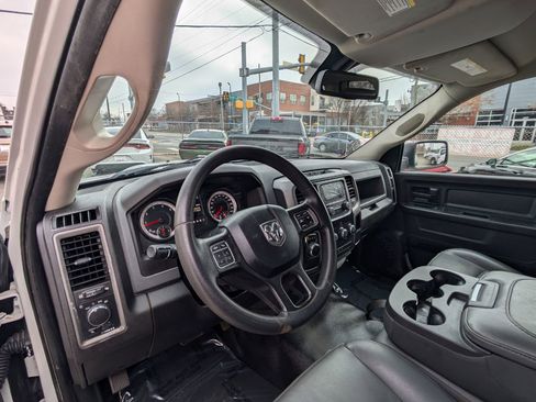 Used 2019 RAM 1500 Tradesman image 12