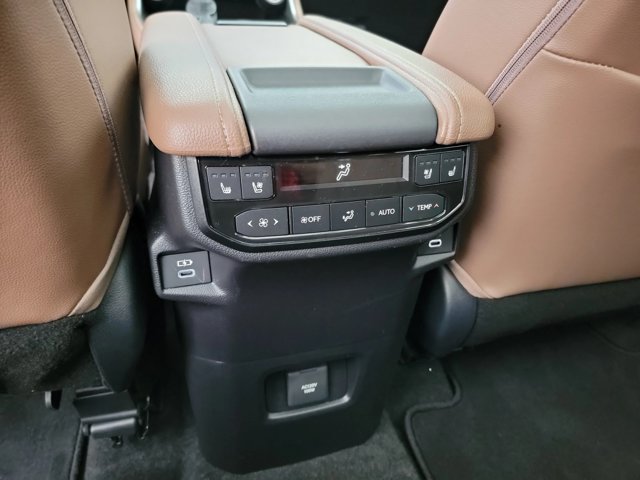 Used 2026 Toyota Grand Highlander AWD image 19
