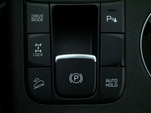Certified 2021 Kia Sportage EX w/ EX Technology Package AWD/4WD image 36