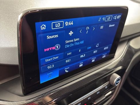 Used 2024 Ford Escape ST-Line image 31