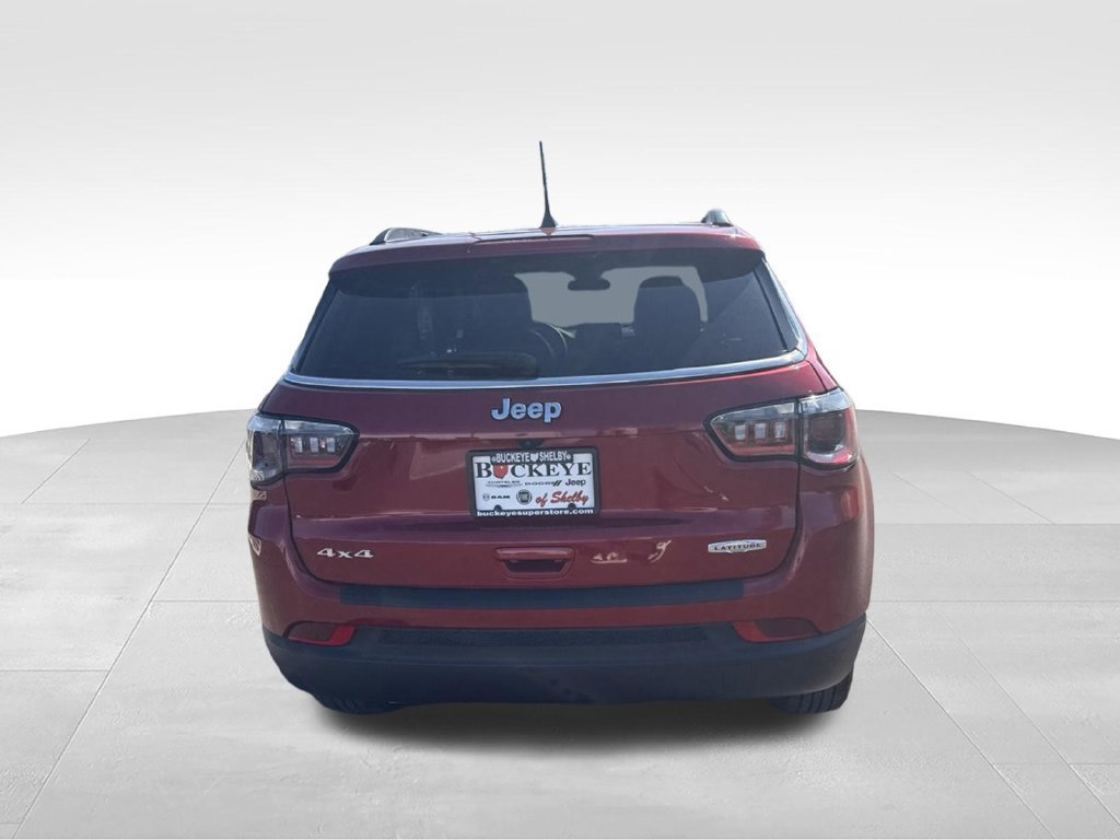 Certified 2025 Jeep Compass Latitude w/ Sun & Sound Group AWD/4WD image 5