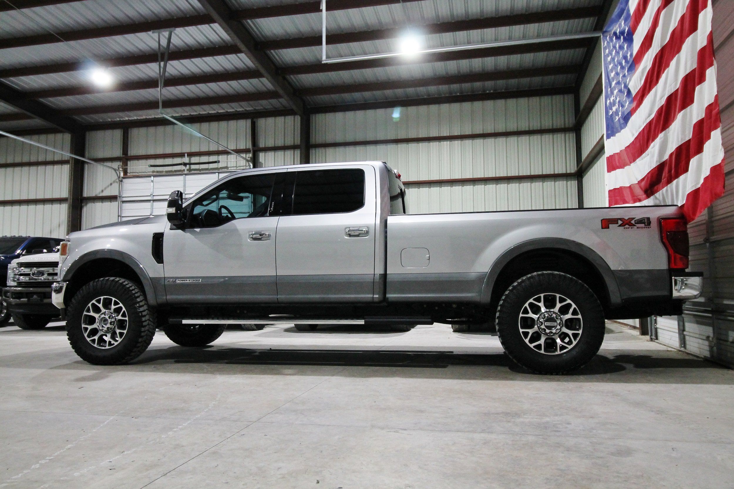 Used 2022 Ford F250 Lariat w/ Lariat Ultimate Package AWD/4WD image 6