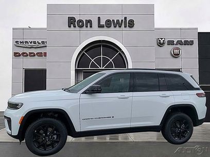 New 2026 Jeep Grand Cherokee Altitude