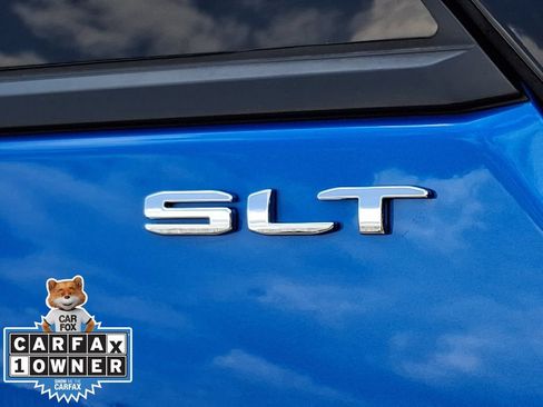 Used 2024 GMC Terrain SLT FWD image 30