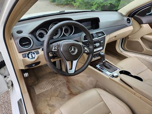 Used 2014 Mercedes-Benz C 250 Coupe image 15