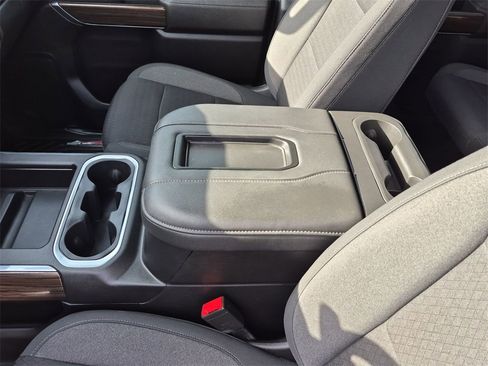 Used 2021 Chevrolet Silverado 1500 LT Trail Boss image 20