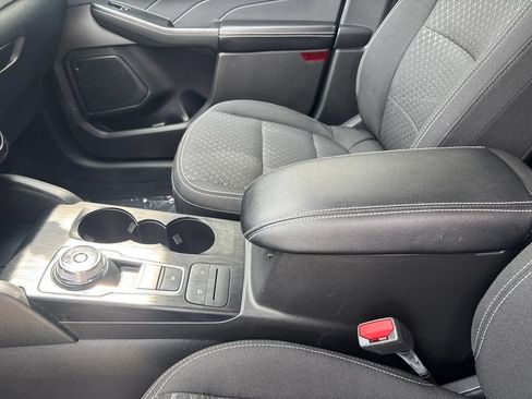 Used 2025 Ford Escape Active AWD/4WD image 20