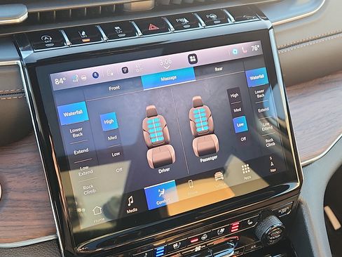 New 2025 Jeep Grand Cherokee Summit w/ Obsidian Package image 15