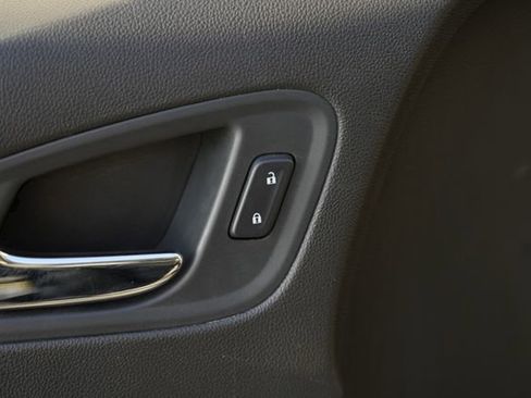 Used 2016 GMC Canyon SLT w/ Driver Alert Package image 20