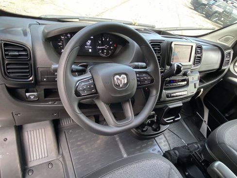 Used 2025 RAM ProMaster 3500 w/ Convenience Group image 15