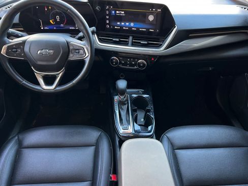 Used 2024 Chevrolet Trax ACTIV w/ Sunroof Package FWD image 4