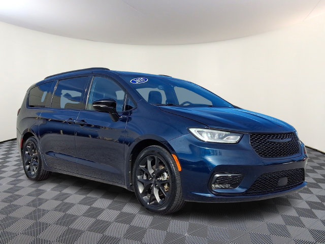 Used 2025 Chrysler Pacifica Limited FWD image 1