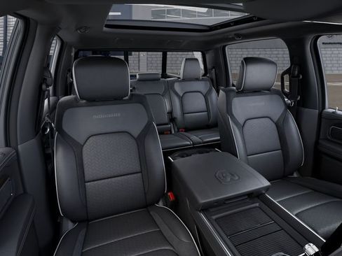 New 2026 RAM 1500 Laramie AWD/4WD image 16