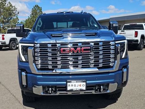 New 2026 GMC Sierra 2500 Denali w/ Denali Reserve Package AWD/4WD image 3