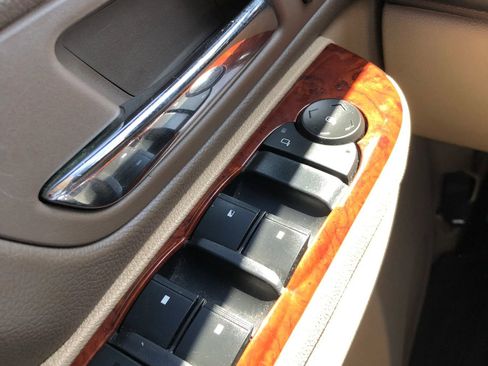 Used 2012 Chevrolet Tahoe LT RWD image 20