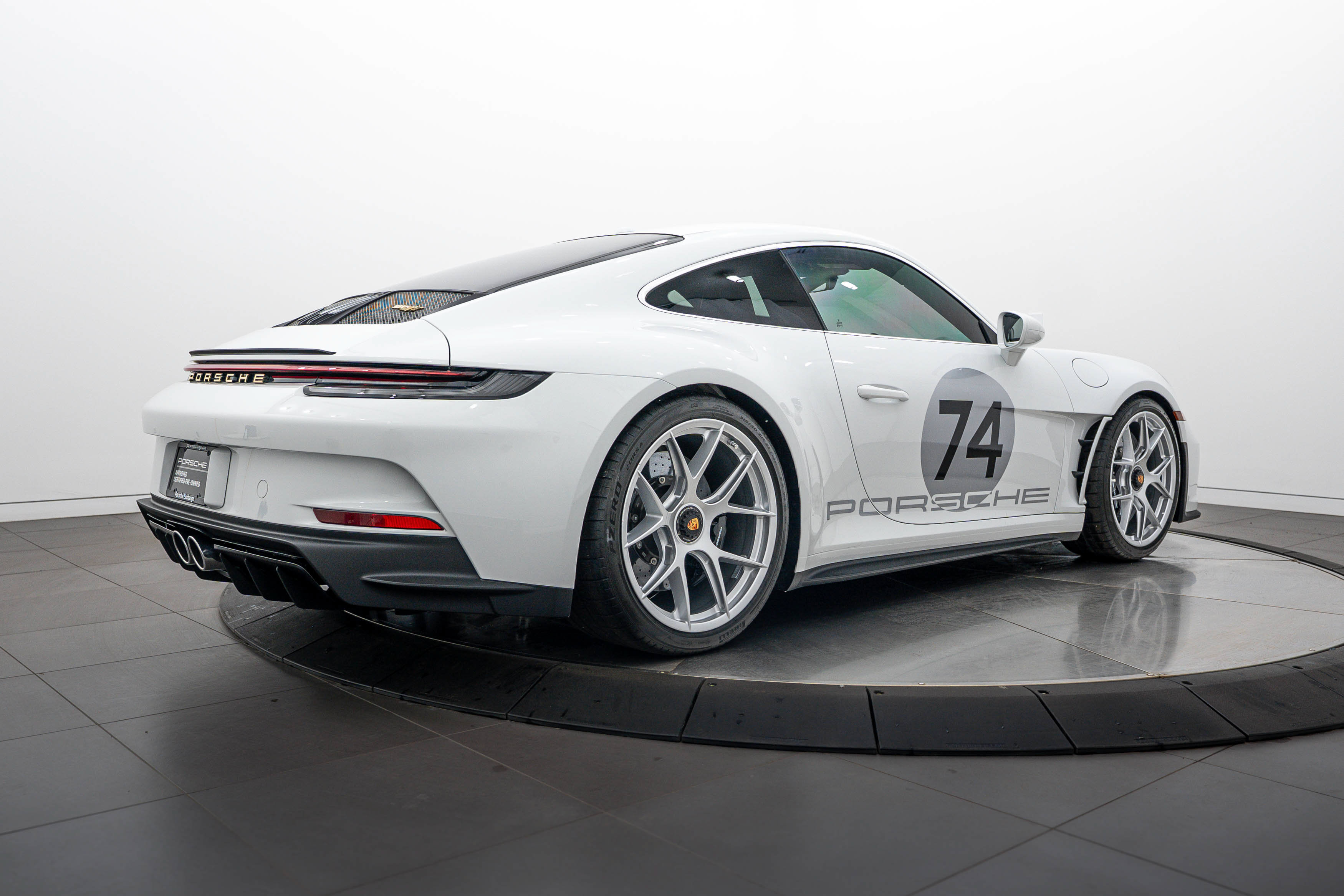 Certified 2024 Porsche 911 GT3 RS RWD image 7