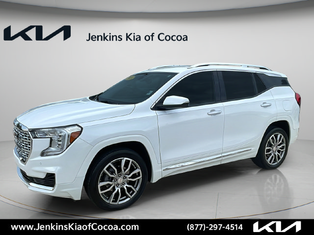 Used 2023 GMC Terrain Denali AWD/4WD image 9