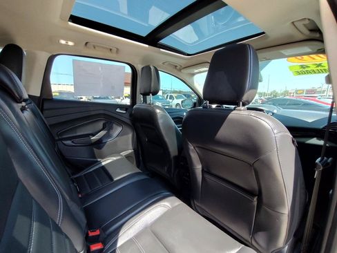 Used 2019 Ford Escape Titanium AWD/4WD image 39
