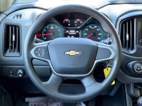 Used 2020 Chevrolet Colorado W/T w/ WT Convenience Package image 35