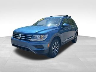 Used 2020 Volkswagen Tiguan SE w/ Panoramic Sunroof Package FWD 360° Tour