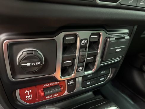 New 2026 Jeep Gladiator Mojave image 16