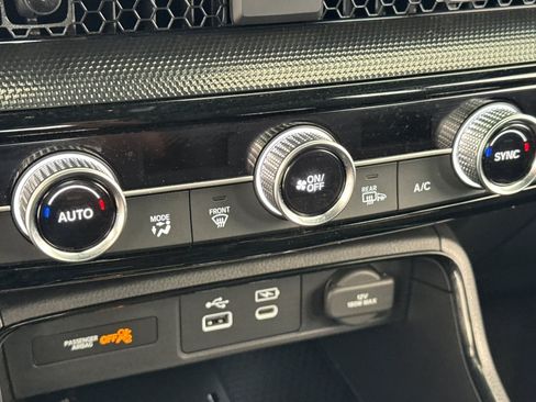 Certified 2025 Honda CR-V Sport Touring image 18