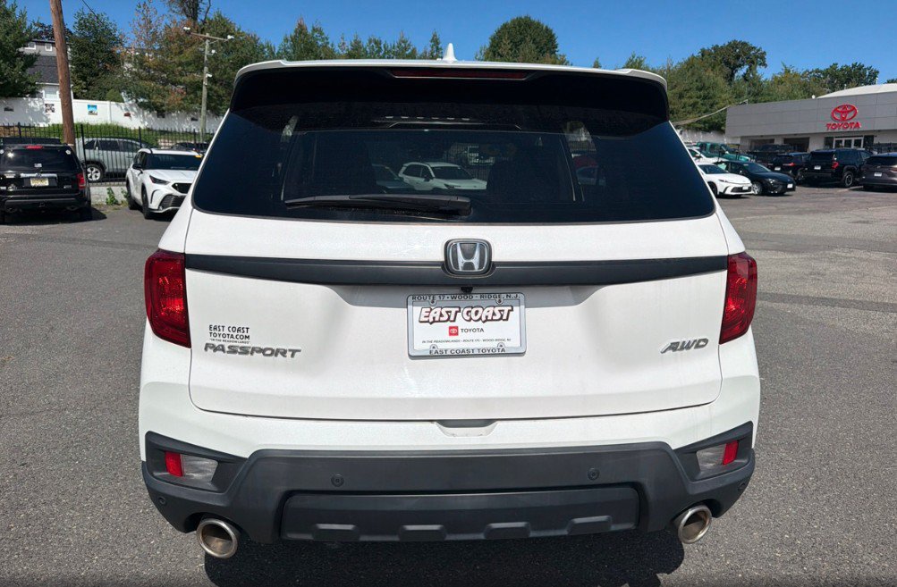 Used 2023 Honda Passport EX-L image 8