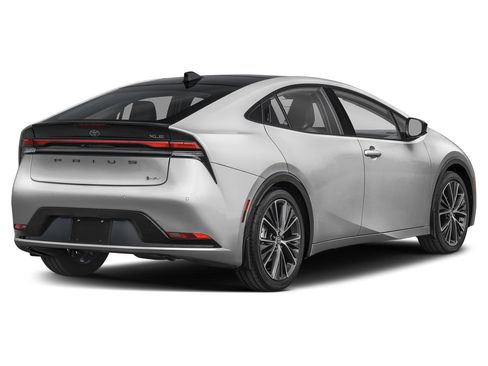 New 2026 Toyota Prius XLE FWD image 2