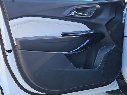 New 2026 Chevrolet Trax LT w/ Driver Confidence Package image 7