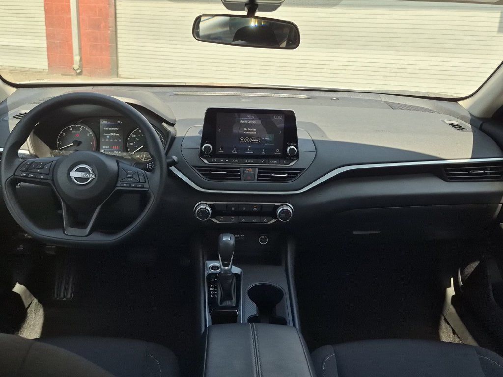 Certified 2025 Nissan Altima 2.5 S FWD image 25