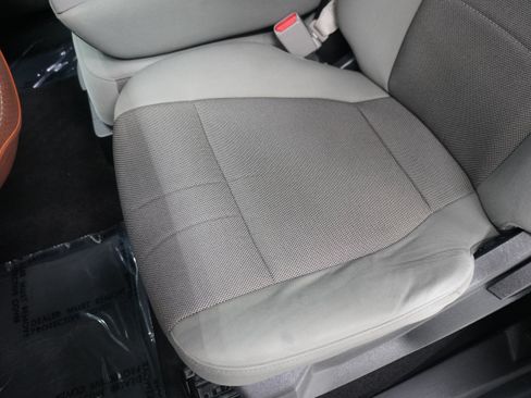 Used 2017 Ford F150 XL w/ Equipment Group 101A Mid RWD image 13