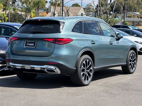 New 2025 Mercedes-Benz GLC 350e 4MATIC image 3