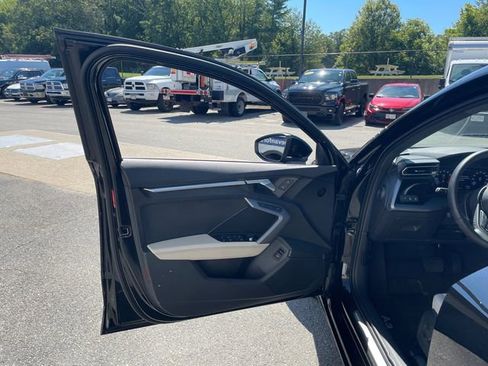 Used 2025 Audi A3 2.0T Premium w/ Convenience Package image 23