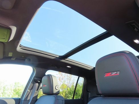 New 2026 Chevrolet Traverse Z71 w/ Enhanced Driving Package image 7