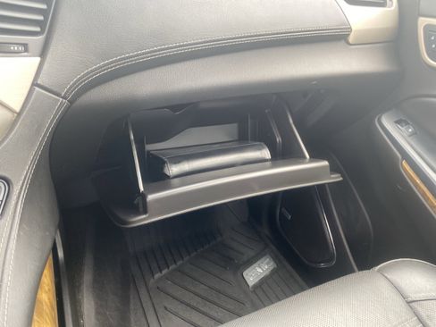 Used 2017 GMC Yukon XL Denali w/ Open Road Package image 17