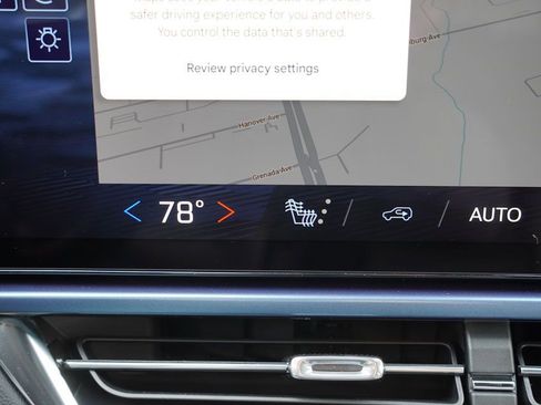 New 2026 Chevrolet Equinox EV LT AWD/4WD image 14