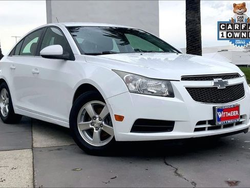 Used 2014 Chevrolet Cruze LT image 2