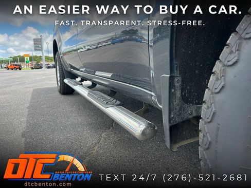Used 2022 Chevrolet Silverado 1500 LT AWD/4WD image 8
