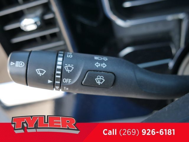 Used 2025 GMC Sierra 1500 SLT AWD/4WD image 26
