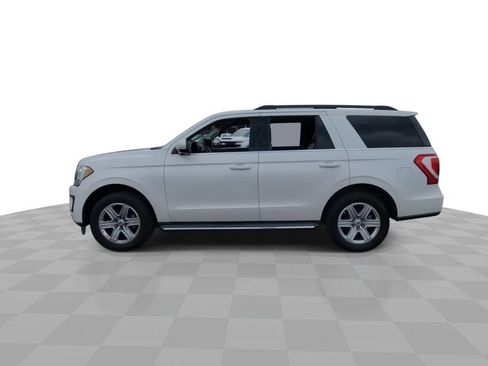 Used 2018 Ford Expedition XLT w/ Equipment Group 202A AWD/4WD image 5