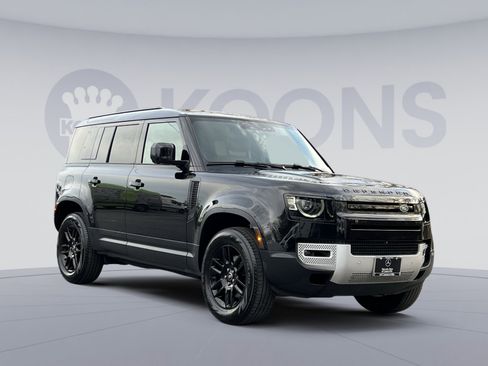 Used 2025 Land Rover Defender 110 S image 8