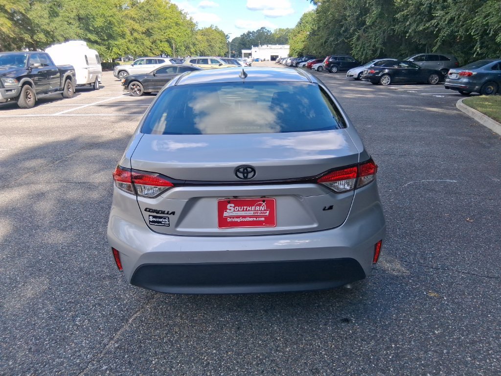 Used 2023 Toyota Corolla LE FWD image 6