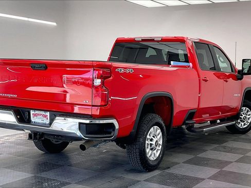 Used 2025 Chevrolet Silverado 2500 LT w/ Convenience Package image 13