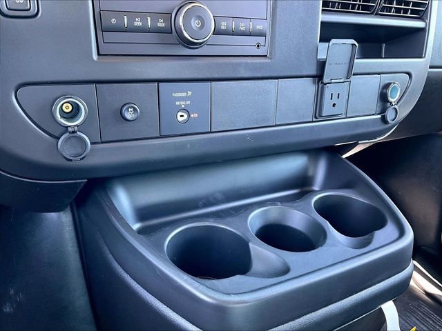New 2026 Chevrolet Express 2500 w/ Driver Convenience Package RWD image 21