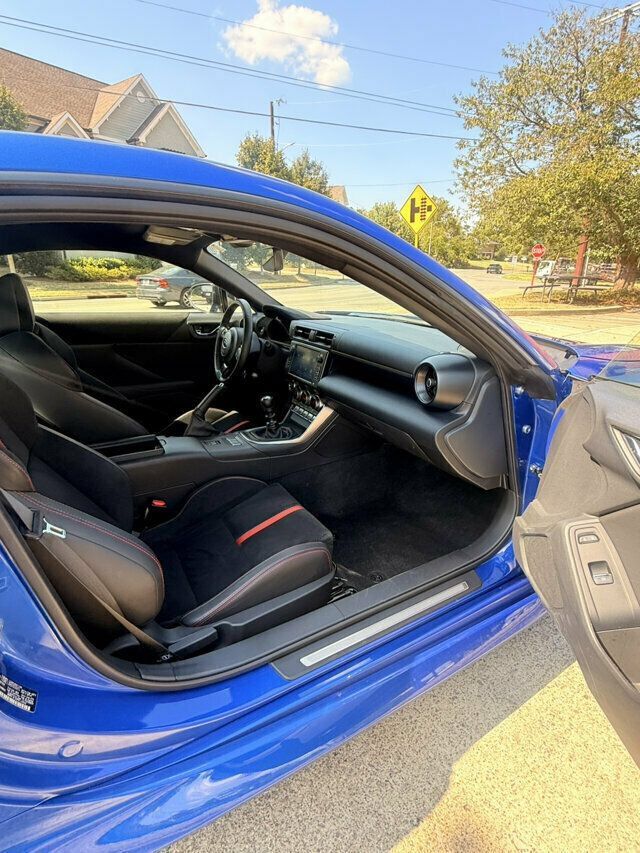 Used 2024 Subaru BRZ Limited w/ Popular Package 2 RWD image 12